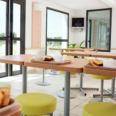 Ibis Budget Niort - La Creche Eksteriør billede
